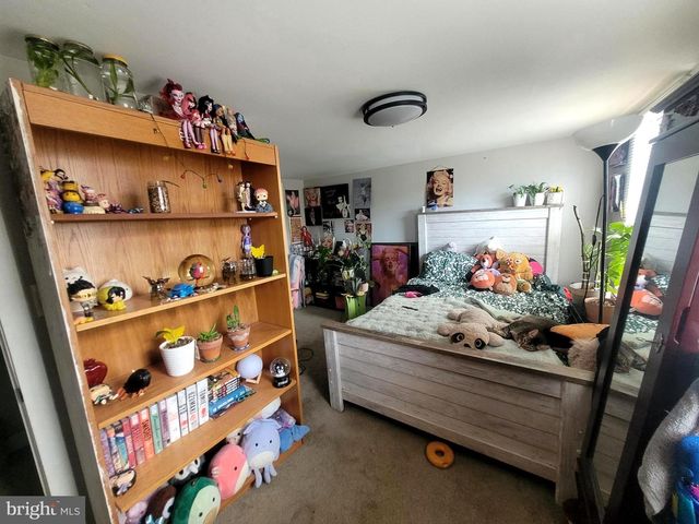 574 BATH ST, Bristol, PA 19007