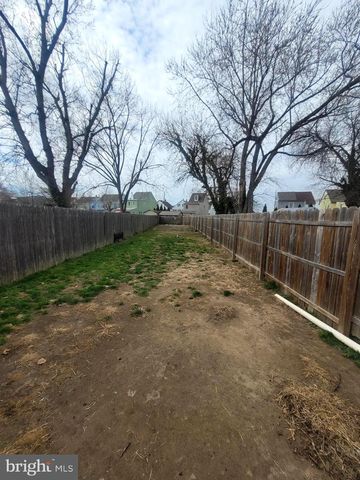 574 BATH ST, Bristol, PA 19007