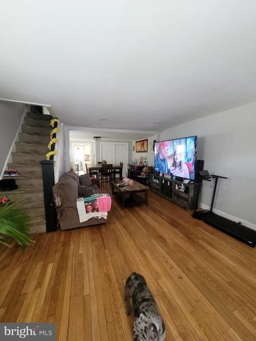 574 BATH ST, Bristol, PA 19007