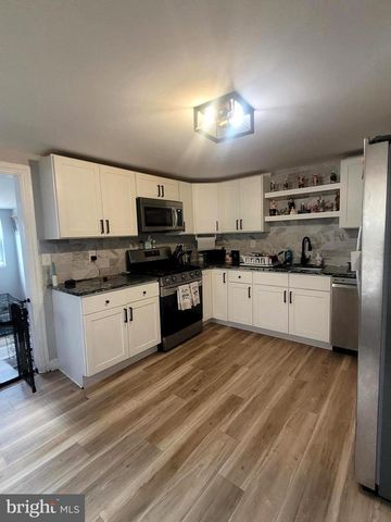 574 BATH ST, Bristol, PA 19007