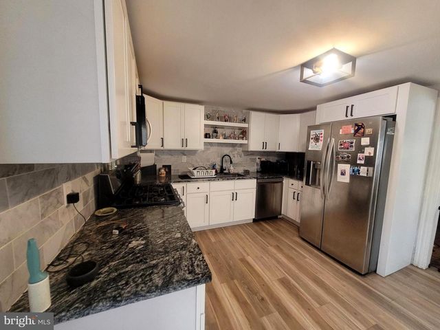 574 BATH ST, Bristol, PA 19007