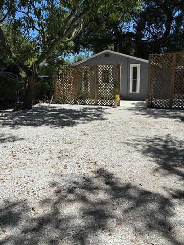 5911 NW 5th Ct 5911, Miami, FL 33127