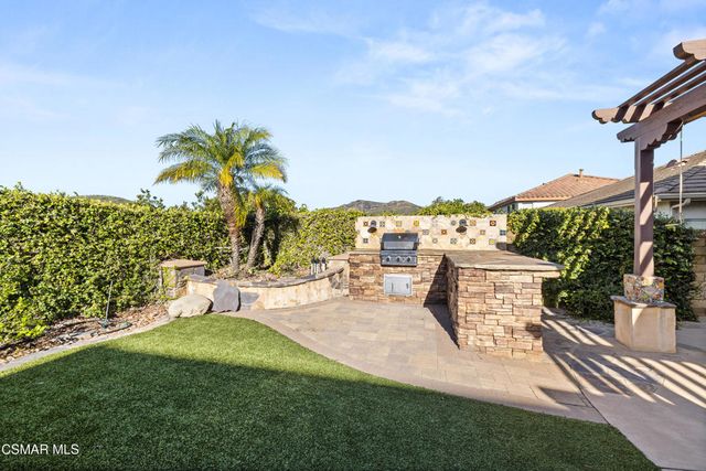 615 Camino Del Lago, Newbury Park, CA 91320