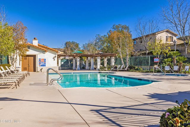 615 Camino Del Lago, Newbury Park, CA 91320