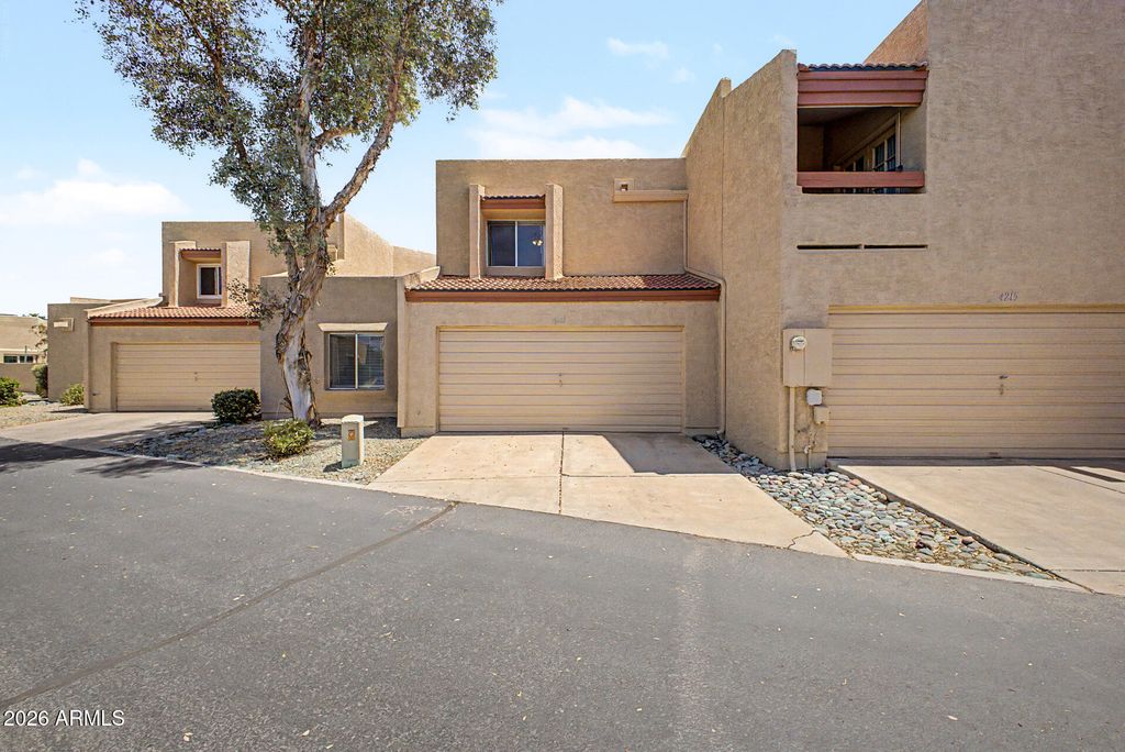 4213 W CALAVAR Road, Phoenix, AZ 85053 — photo 3