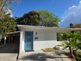 829 Macy Street, West Palm Beach, FL 33405