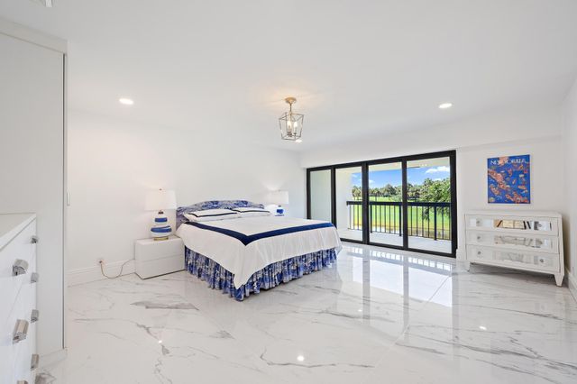 2435 Presidential Way H, West Palm Beach, FL 33401