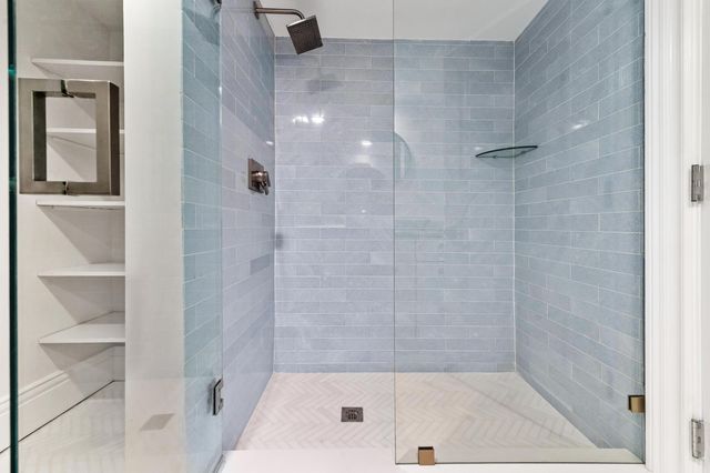 2435 Presidential Way H, West Palm Beach, FL 33401