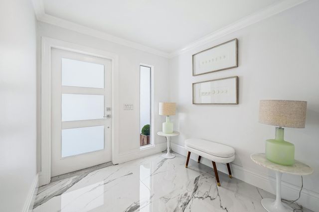 2435 Presidential Way H, West Palm Beach, FL 33401