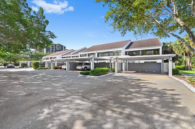 2435 Presidential Way H, West Palm Beach, FL 33401