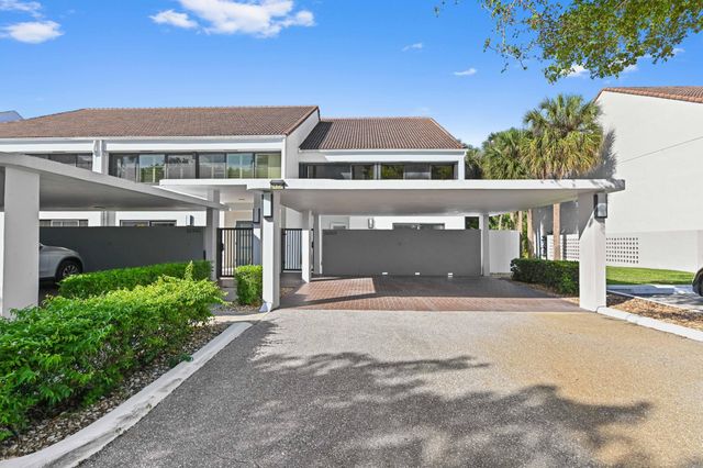 2435 Presidential Way H, West Palm Beach, FL 33401