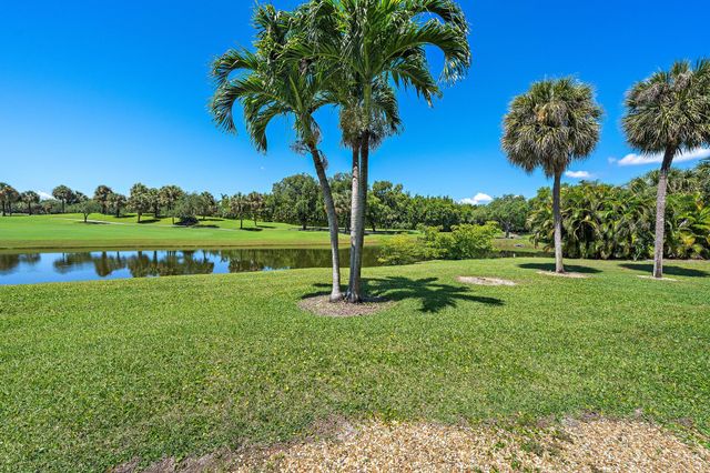 2435 Presidential Way H, West Palm Beach, FL 33401