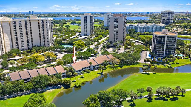 2435 Presidential Way H, West Palm Beach, FL 33401