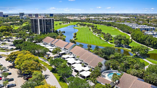2435 Presidential Way H, West Palm Beach, FL 33401