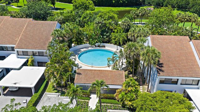 2435 Presidential Way H, West Palm Beach, FL 33401