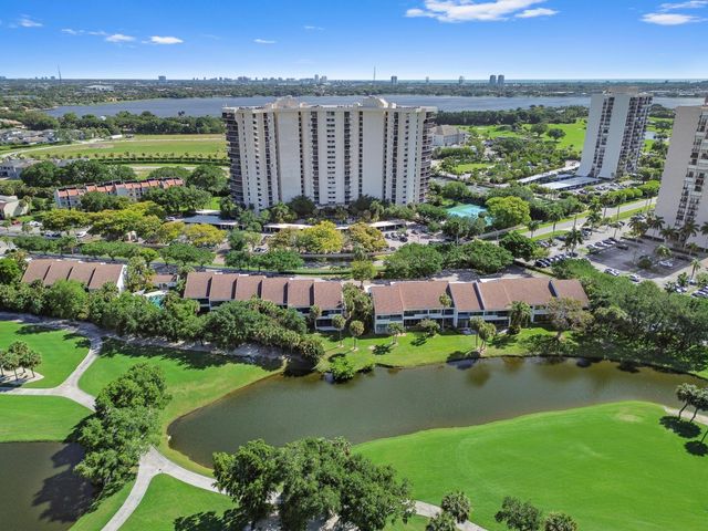 2435 Presidential Way H, West Palm Beach, FL 33401