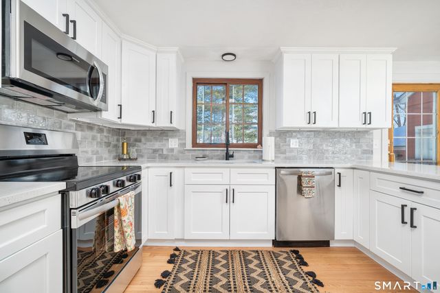 35 Jasmine Street, Bristol, CT 06010