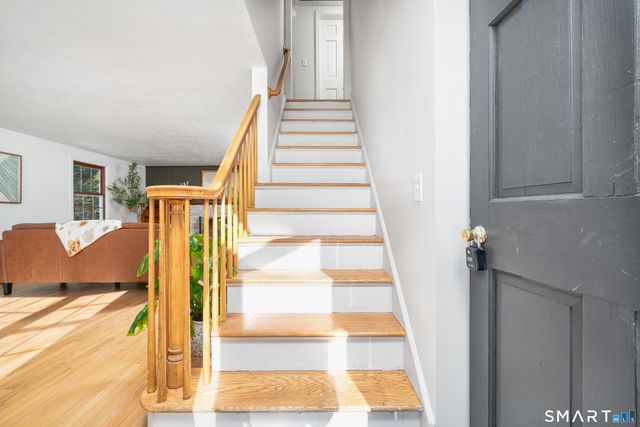 35 Jasmine Street, Bristol, CT 06010