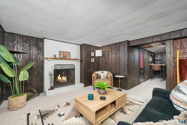 35 Jasmine Street, Bristol, CT 06010