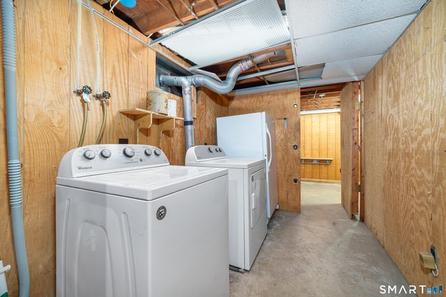 35 Jasmine Street, Bristol, CT 06010