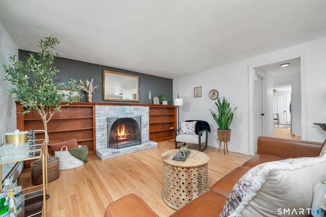 35 Jasmine Street, Bristol, CT 06010