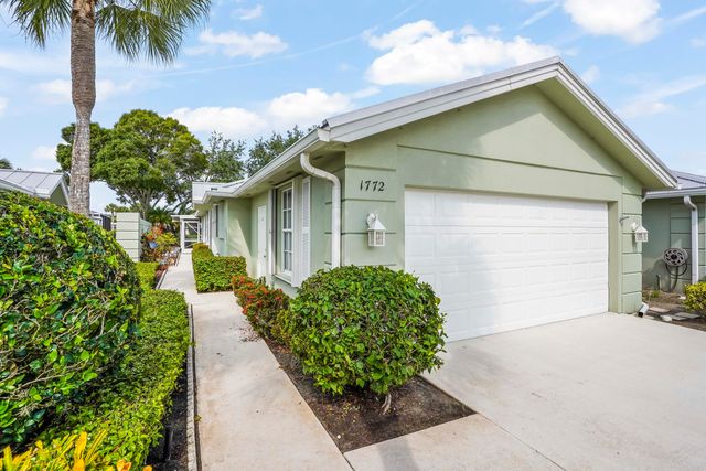 1772 SW Waterfall Boulevard, Palm City, FL 34990