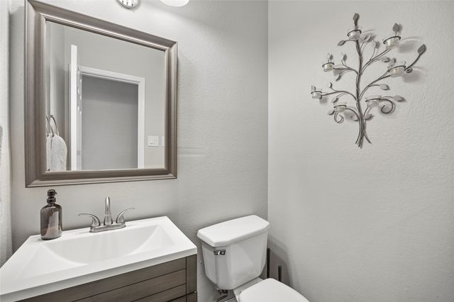 7006 Barton Creek Drive, Rowlett, TX 75089