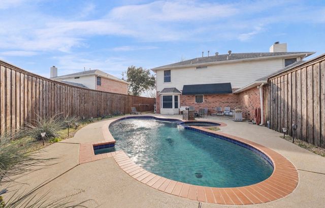 7006 Barton Creek Drive, Rowlett, TX 75089