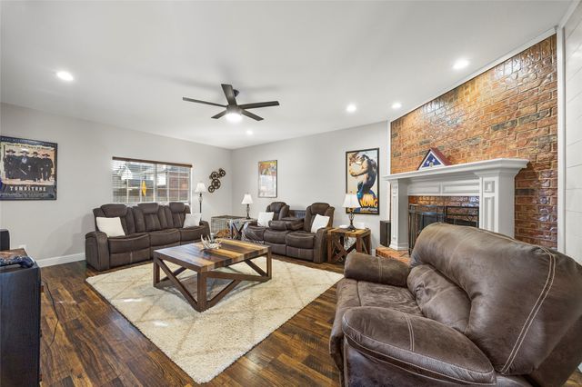 7006 Barton Creek Drive, Rowlett, TX 75089