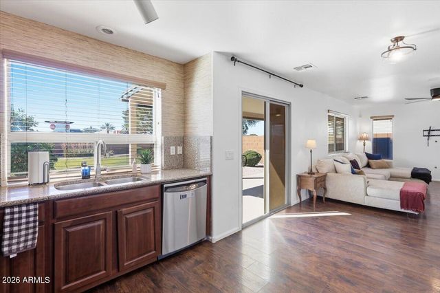 38266 N AMY Lane, San Tan Valley, AZ 85140