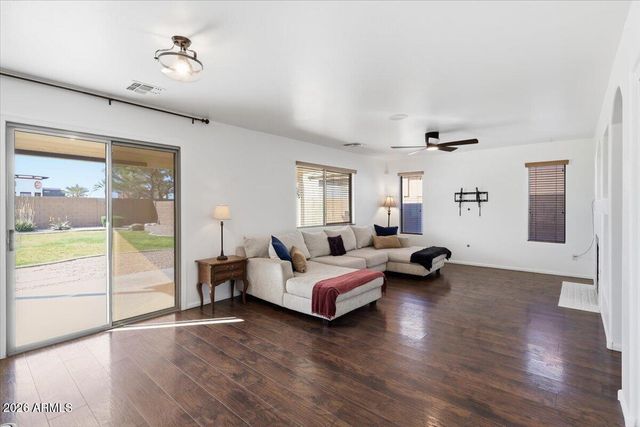 38266 N AMY Lane, San Tan Valley, AZ 85140