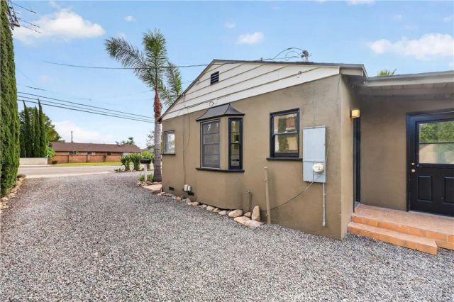 815 E Collins, Orange, CA 92867