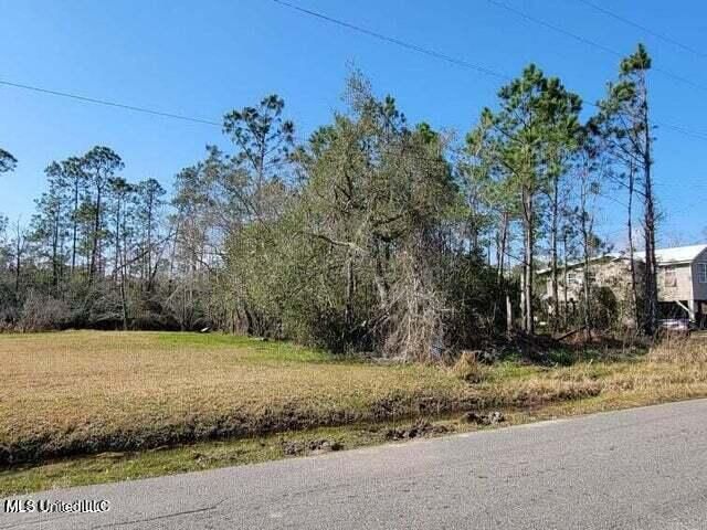 10175 River Drive, Waveland, MS 39576