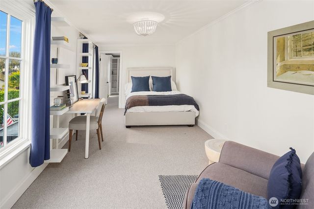 1403 Shenandoah Drive E, Seattle, WA 98112