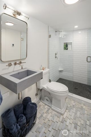 1403 Shenandoah Drive E, Seattle, WA 98112