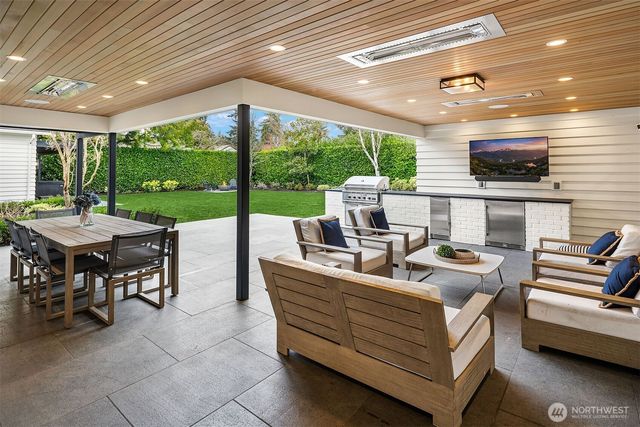 1403 Shenandoah Drive E, Seattle, WA 98112