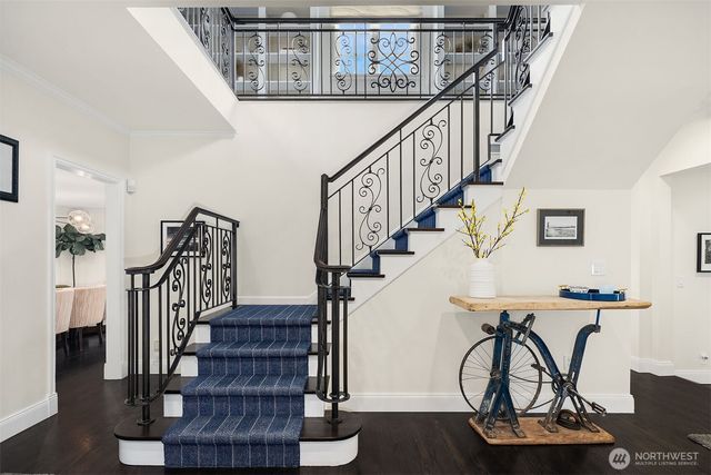 1403 Shenandoah Drive E, Seattle, WA 98112