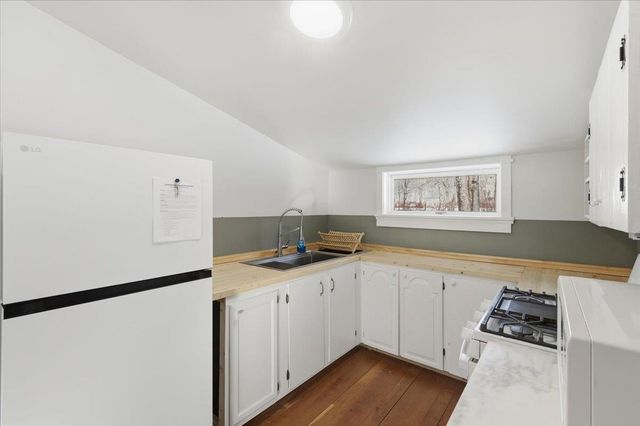 1227 Vermont Route 30, Townshend, VT 05353