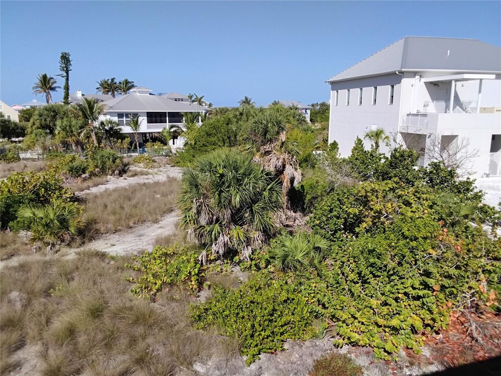 Image 6 of property listing at 91 GASPARILLA WAY, Placida, FL 33946