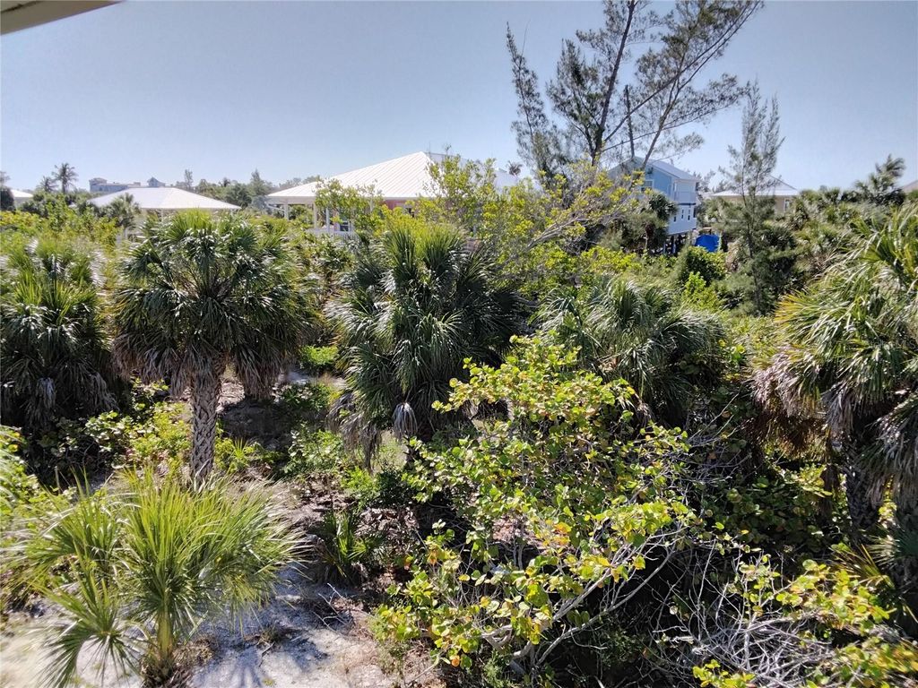 Image 9 of property listing at 91 GASPARILLA WAY, Placida, FL 33946