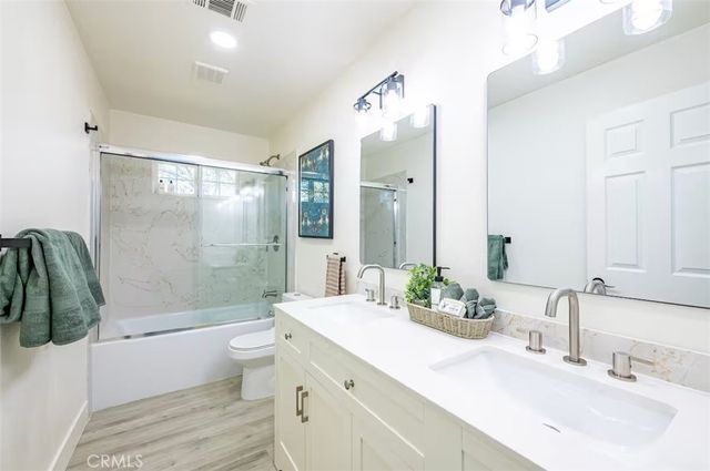 40202 Hillsborough Loop, Oakhurst, CA 93644