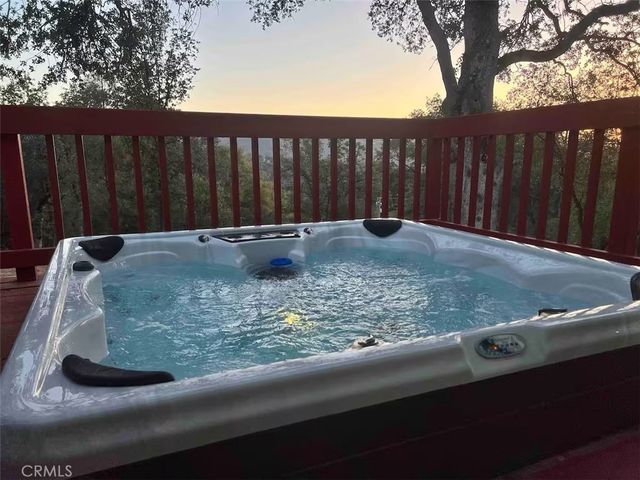 40202 Hillsborough Loop, Oakhurst, CA 93644