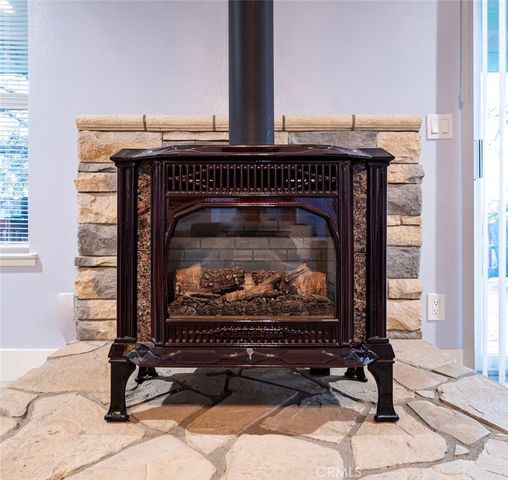 40202 Hillsborough Loop, Oakhurst, CA 93644