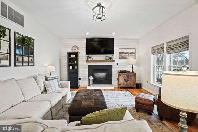 20409 PEACH TREE RD, Dickerson, MD 20842