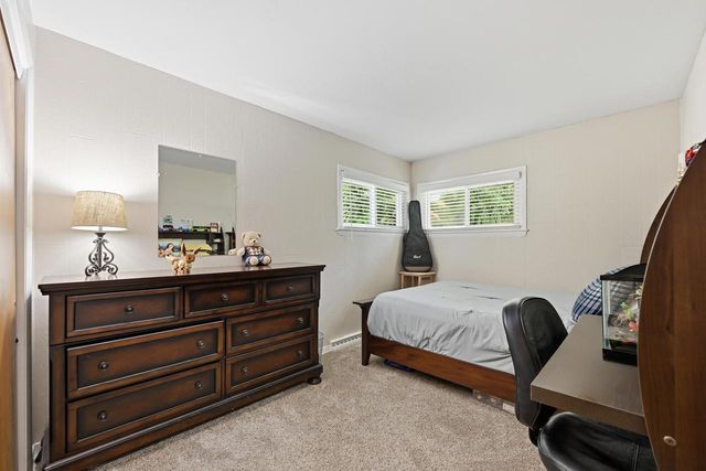 795 W Monrovia AVENUE, Glendale, WI 53217