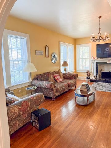 421 N Main St., Mullins, SC 29574