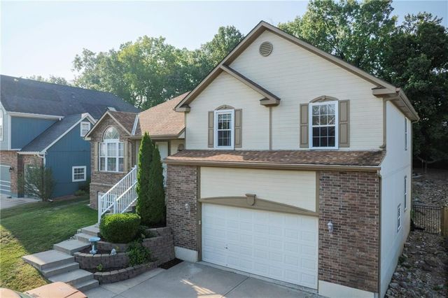 17609 E 36th Street Court S, Independence, MO 64055