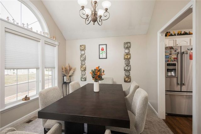 17609 E 36th Street Court S, Independence, MO 64055