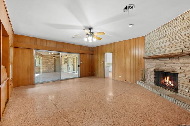334 W Lynwood, San Antonio, TX 78212