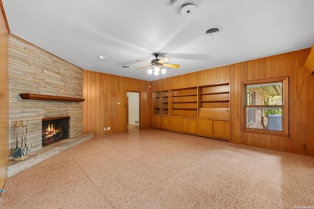 334 W Lynwood, San Antonio, TX 78212
